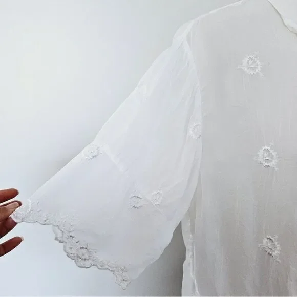 Vintage Johnny Was 90s White Embroidered Semi-Sheer Button Down Size Medium - Picture 3 of 9